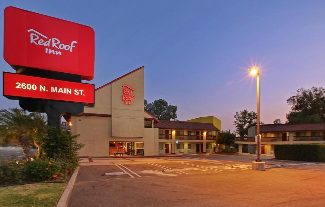 Red Roof Inn Santa Ana Extérieur photo